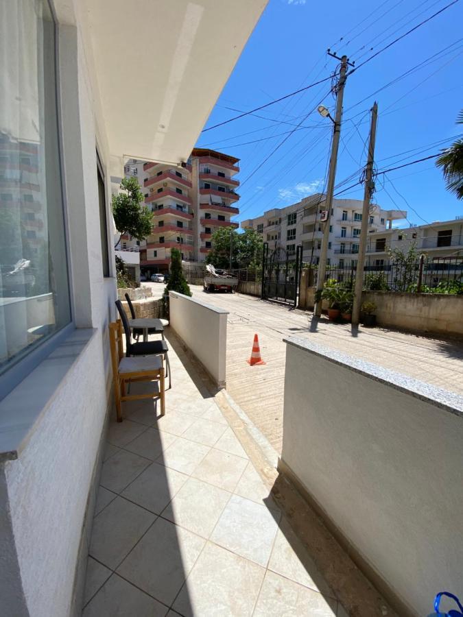 Vila Floban & Mirdar Koshi Sarandë エクステリア 写真