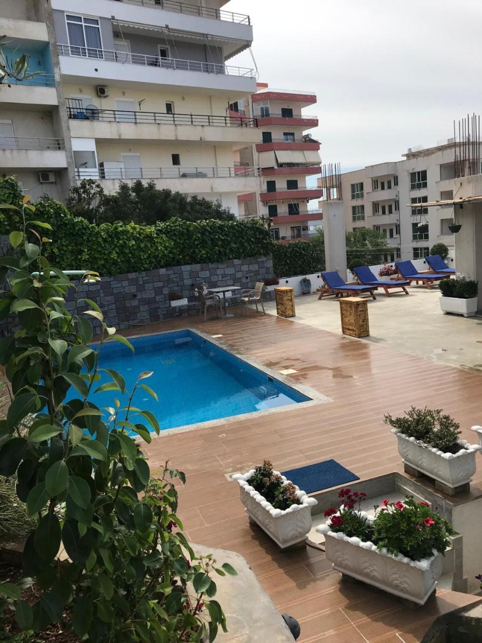 Vila Floban & Mirdar Koshi Sarandë エクステリア 写真