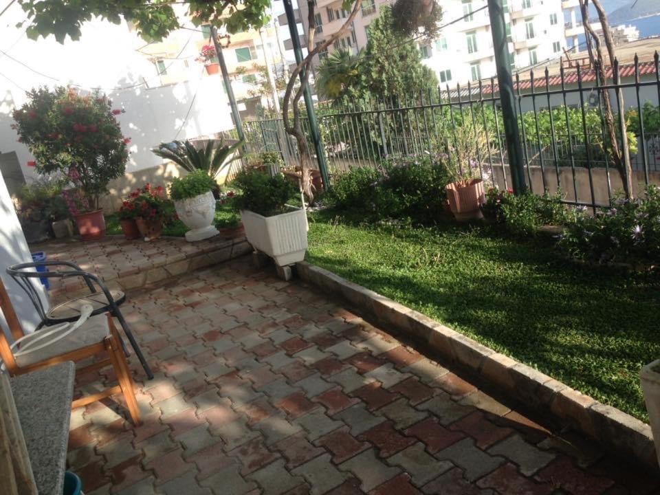 Vila Floban & Mirdar Koshi Sarandë エクステリア 写真