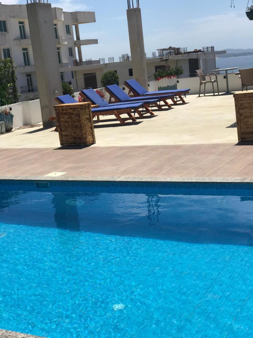 Vila Floban & Mirdar Koshi Sarandë エクステリア 写真