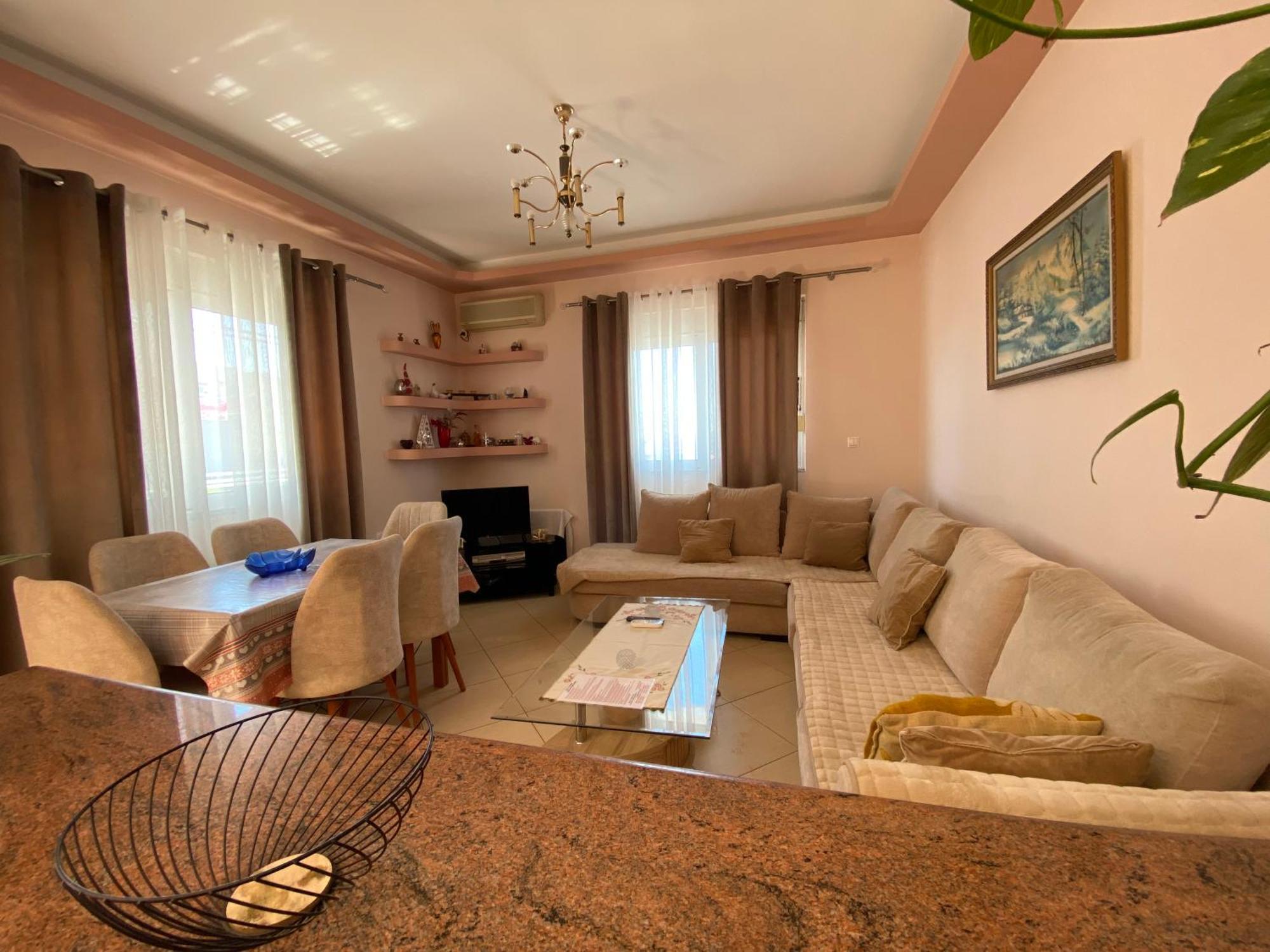 Vila Floban & Mirdar Koshi Sarandë エクステリア 写真