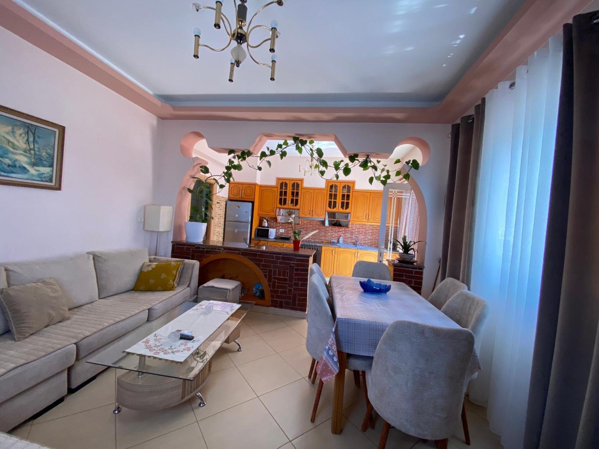 Vila Floban & Mirdar Koshi Sarandë エクステリア 写真