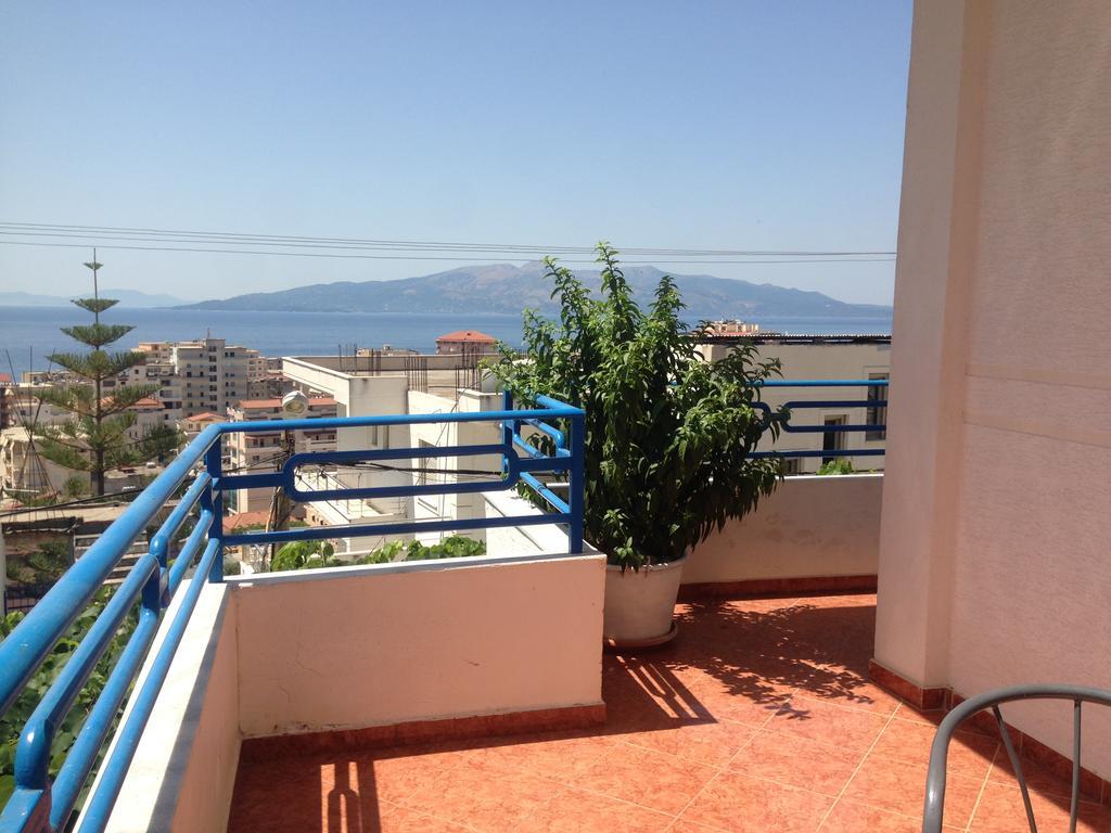 Vila Floban & Mirdar Koshi Sarandë エクステリア 写真