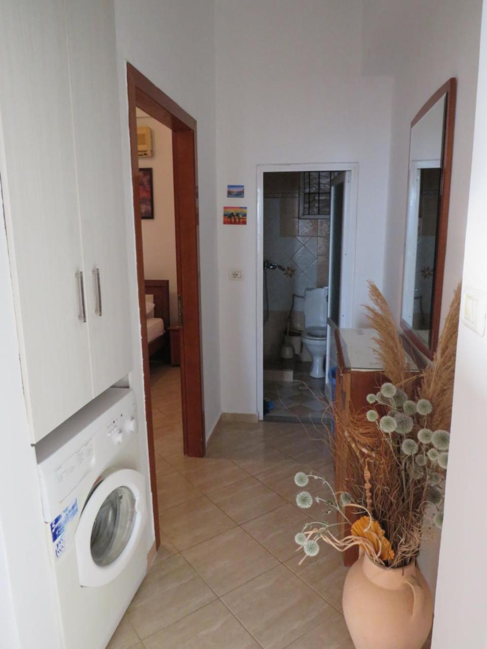 Vila Floban & Mirdar Koshi Sarandë エクステリア 写真