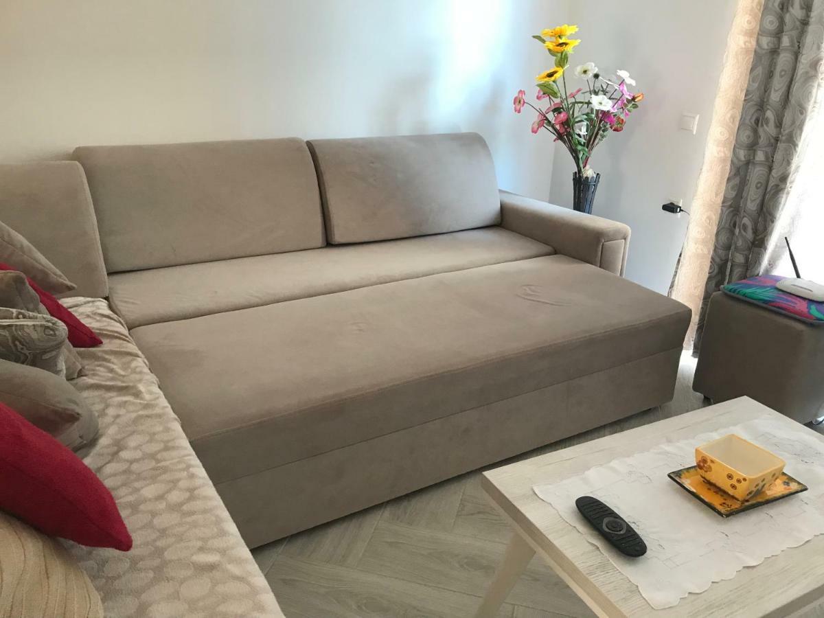 Vila Floban & Mirdar Koshi Sarandë エクステリア 写真