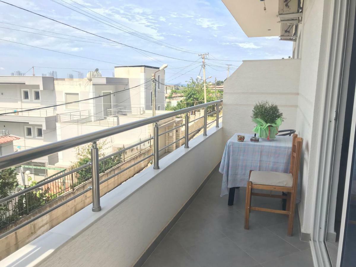 Vila Floban & Mirdar Koshi Sarandë エクステリア 写真